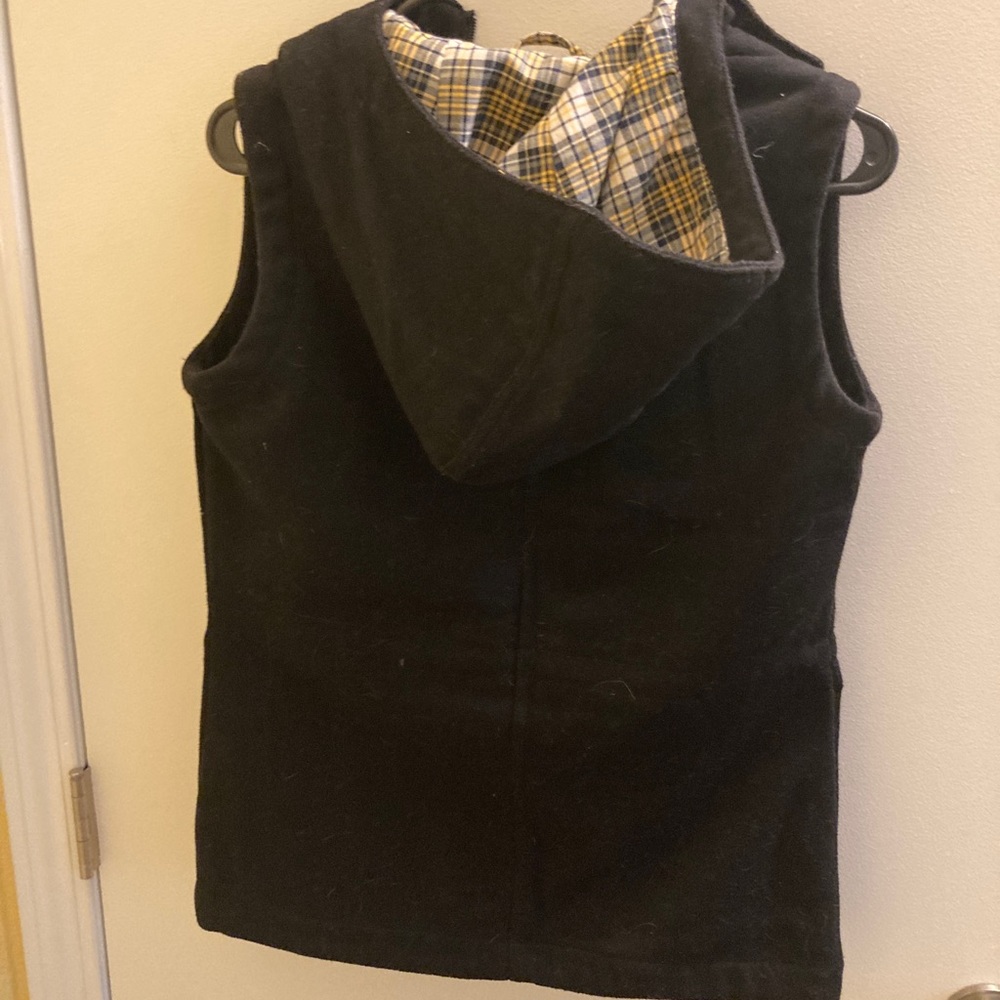 Black Burton vest - Picture 3 of 3